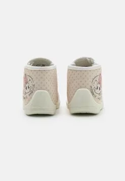 Friboo Disney Minnie Mouse - Pantoffels - Pink 8 Friboo Disney Minnie Mouse - Pantoffels - Pink -Aanbiedingen Kleding Trend Winkel 1955338d6edb42b3830e6d5ae3de4b5c