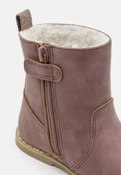 Friboo Korte Laarzen - Mauve -Aanbiedingen Kleding Trend Winkel 2cf79a2ca0dd4bf6a12888f3821e50e9