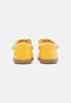 Friboo Sandalen - Yellow -Aanbiedingen Kleding Trend Winkel 4cf94b0983bc467b87be7b541ab04b6c