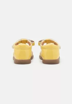 Friboo Sandalen - Yellow -Aanbiedingen Kleding Trend Winkel 596169cf2152431f9fa2ff57c6bceefc