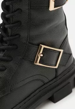 Friboo Leather - Veterlaarzen -Black -Aanbiedingen Kleding Trend Winkel 6cc9e4b48f0147428ab669e3bf48e2b6