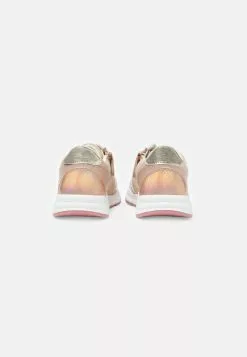 Friboo Sneakers Laag - Rose Gold 8 Friboo Sneakers Laag - Rose Gold -Aanbiedingen Kleding Trend Winkel 90e8baacd4644dbfb32855e10d9c643a