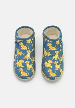 Friboo Disney The Lion King Simba - Pantoffels - Blue -Aanbiedingen Kleding Trend Winkel c5fdf405f25a47468c3b971428ccca2e