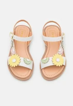 Friboo Sandalen - White -Aanbiedingen Kleding Trend Winkel c64e8e89ae774e3f8b3ac5556e164358