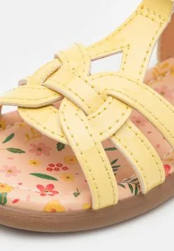 Friboo Sandalen - Yellow -Aanbiedingen Kleding Trend Winkel c9a9f01a584d4631ab513423ad079124