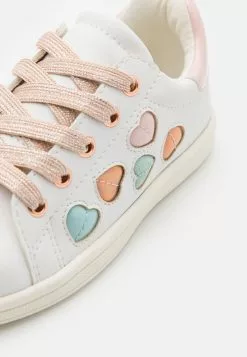 Friboo Sneakers Laag - White 11 Friboo Sneakers Laag - White -Aanbiedingen Kleding Trend Winkel d1cb15438cf54519ab43e02236b77f06