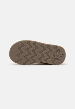 Friboo Korte Laarzen - Pink -Aanbiedingen Kleding Trend Winkel e2b90572bfbc4a62acd1e44d6040f39e