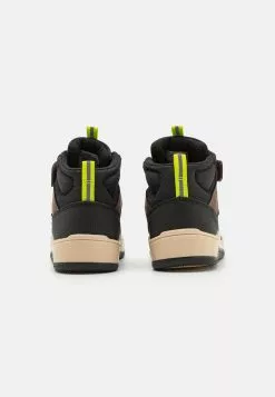 Friboo Sneakers Hoog - Brown -Aanbiedingen Kleding Trend Winkel f13d5c208caa4f9786ccd327f31472dd